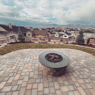Colorado Springs Landscaper - Paver Patio Firepit